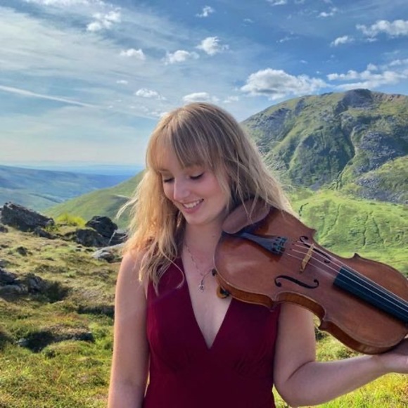 Meet your Posher, Julia - Picture 1 of 1